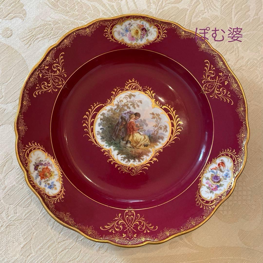 【古マイセン】深い臙脂／３つ窓 22金彩 飾り皿「恋人文／恋人達と犬のいる風景」