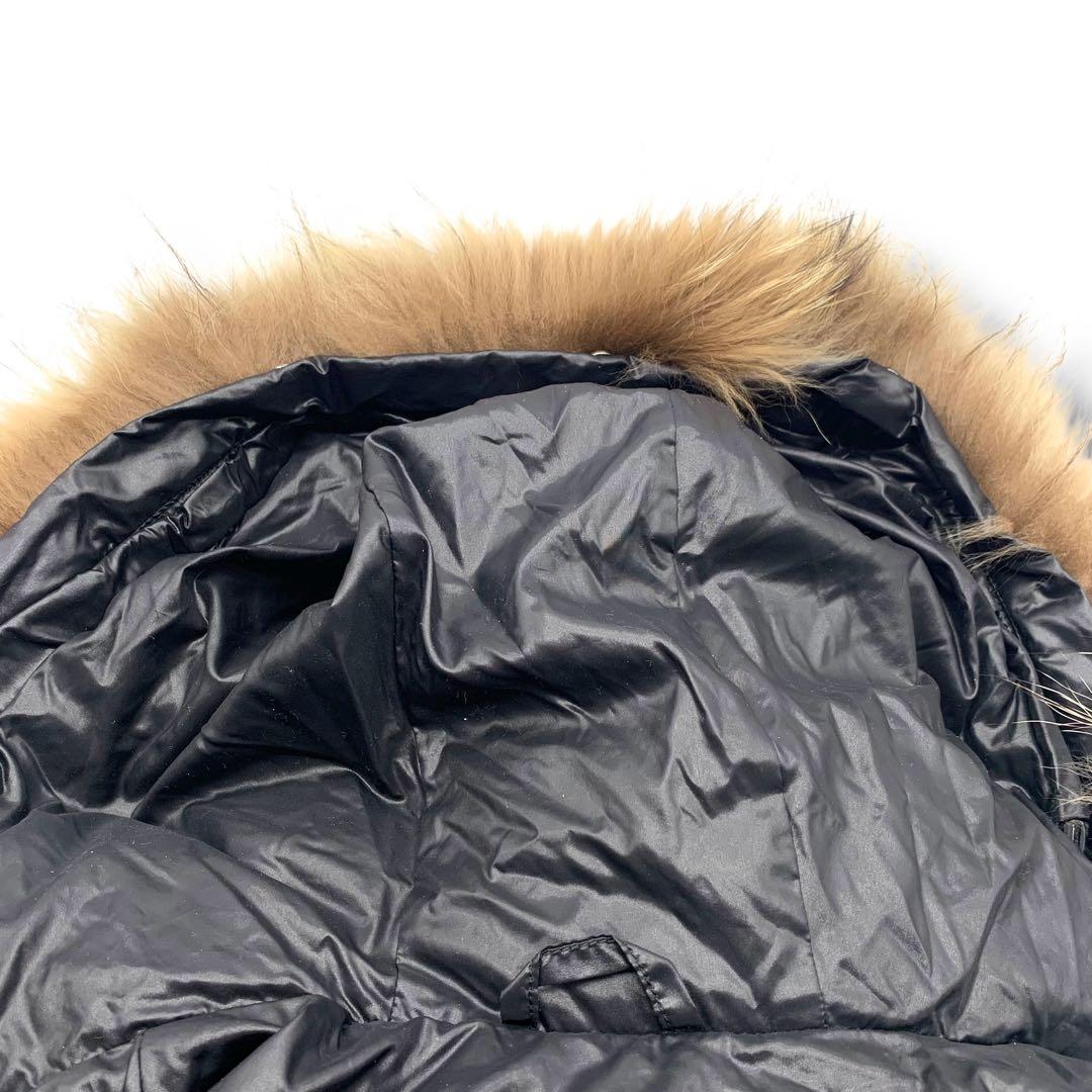DUVETICA フーデットダウンジャケット　ファー