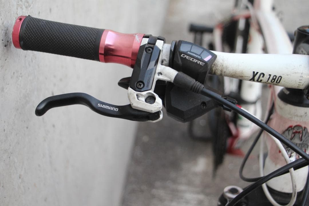 引き取り限定♪Bianchi♪ビアンキ♪JAB♪2ポッド対向油圧ディスクブレーキ