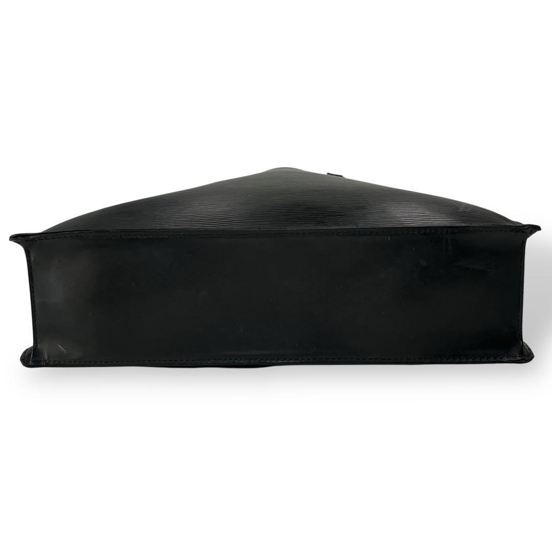 ルイヴィトン　サックプラ　ハンドバッグ　トートバッグ　エピ　ブラック　A4収納可