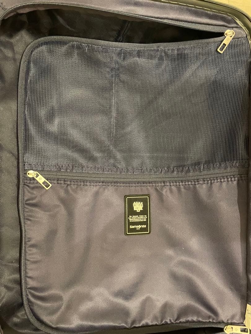 Samsonite│レヴァック スピナー 57 マットシルバー