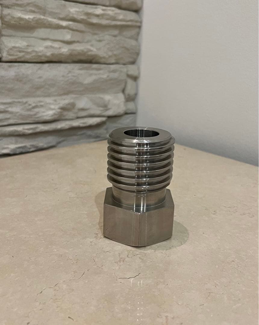 インダストリアル！巨大ボルトのオブジェ　ペンスタンドや文鎮としても使えます^ ^