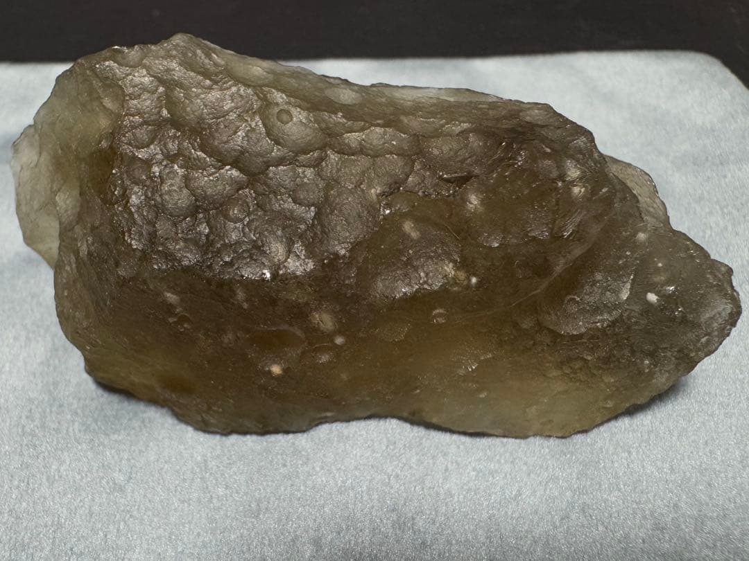 ブラック　リビアングラス　原石 83.9g クリストバライト内包