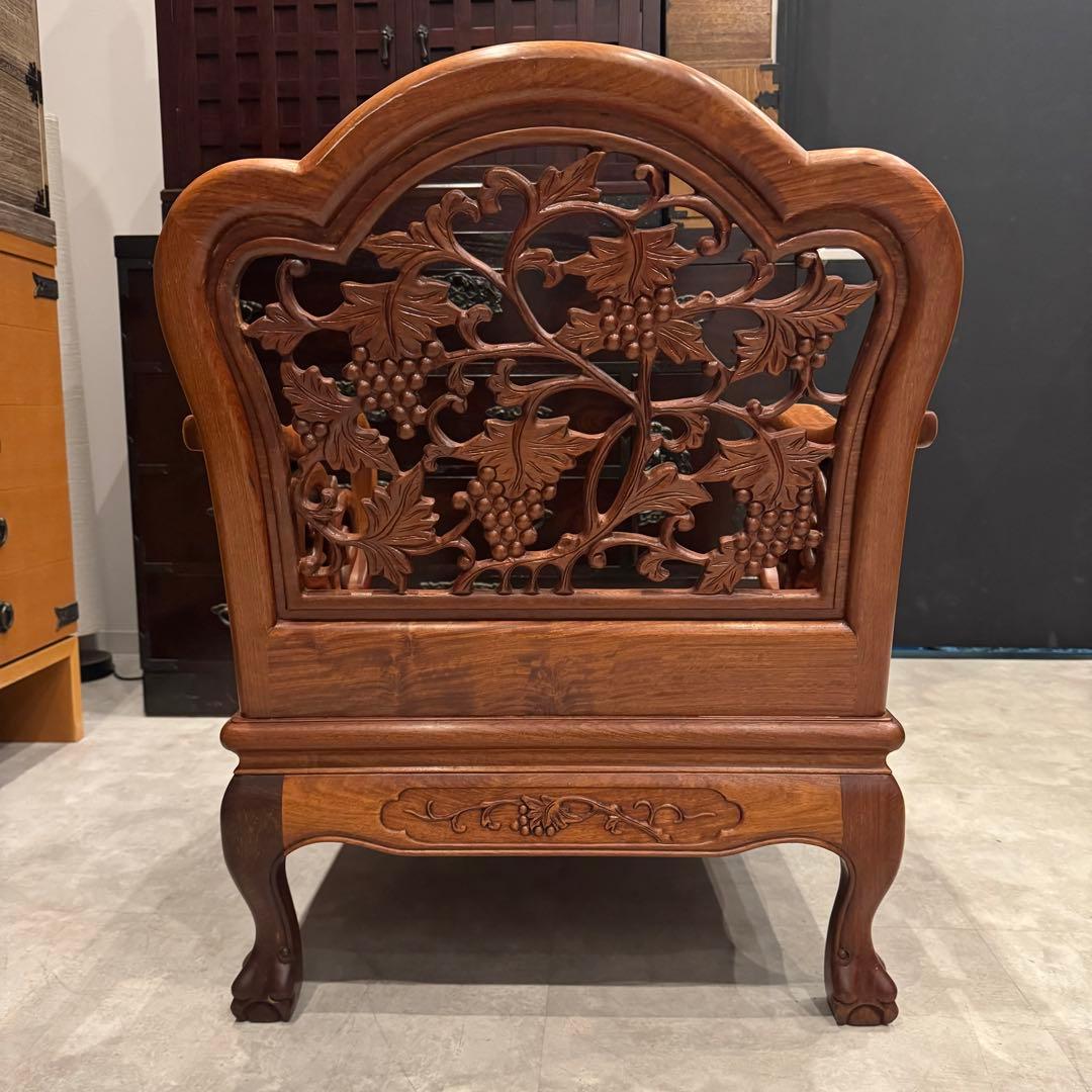【豪華】花梨材 アームチェア 葡萄柄彫 ブドウ柄 アジアンヴィンテージ 在庫2脚