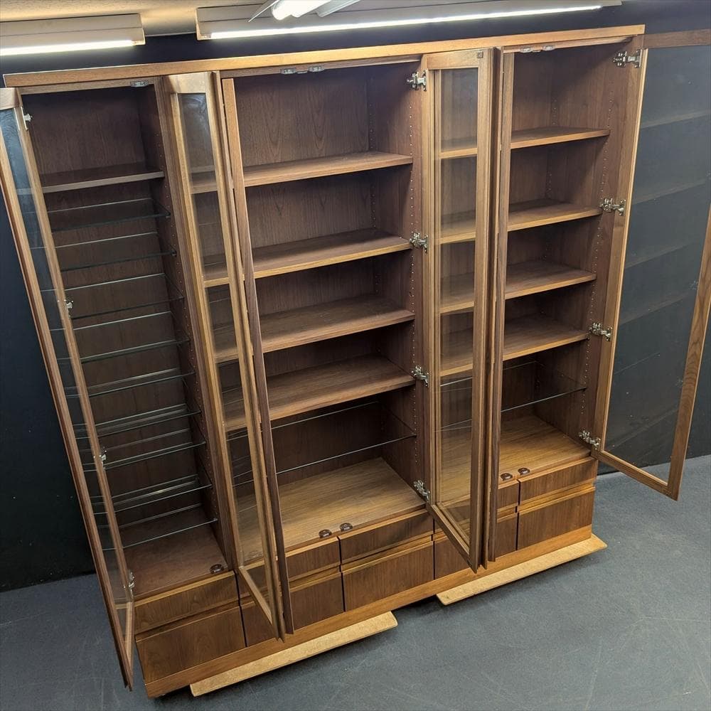 飛騨　シラカワ　ウォルナット　本棚　本箱　ブックシェルフ　キャビネット　飾り棚