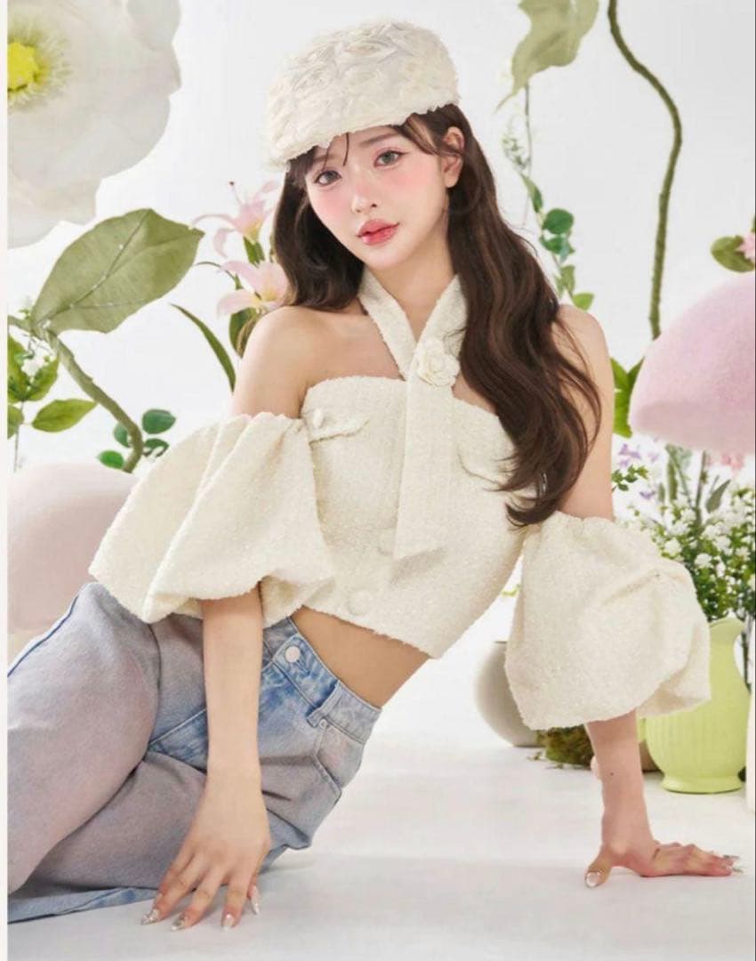 【24時間限定値下げ】Darich ホルターネックオフショルツイードトップス