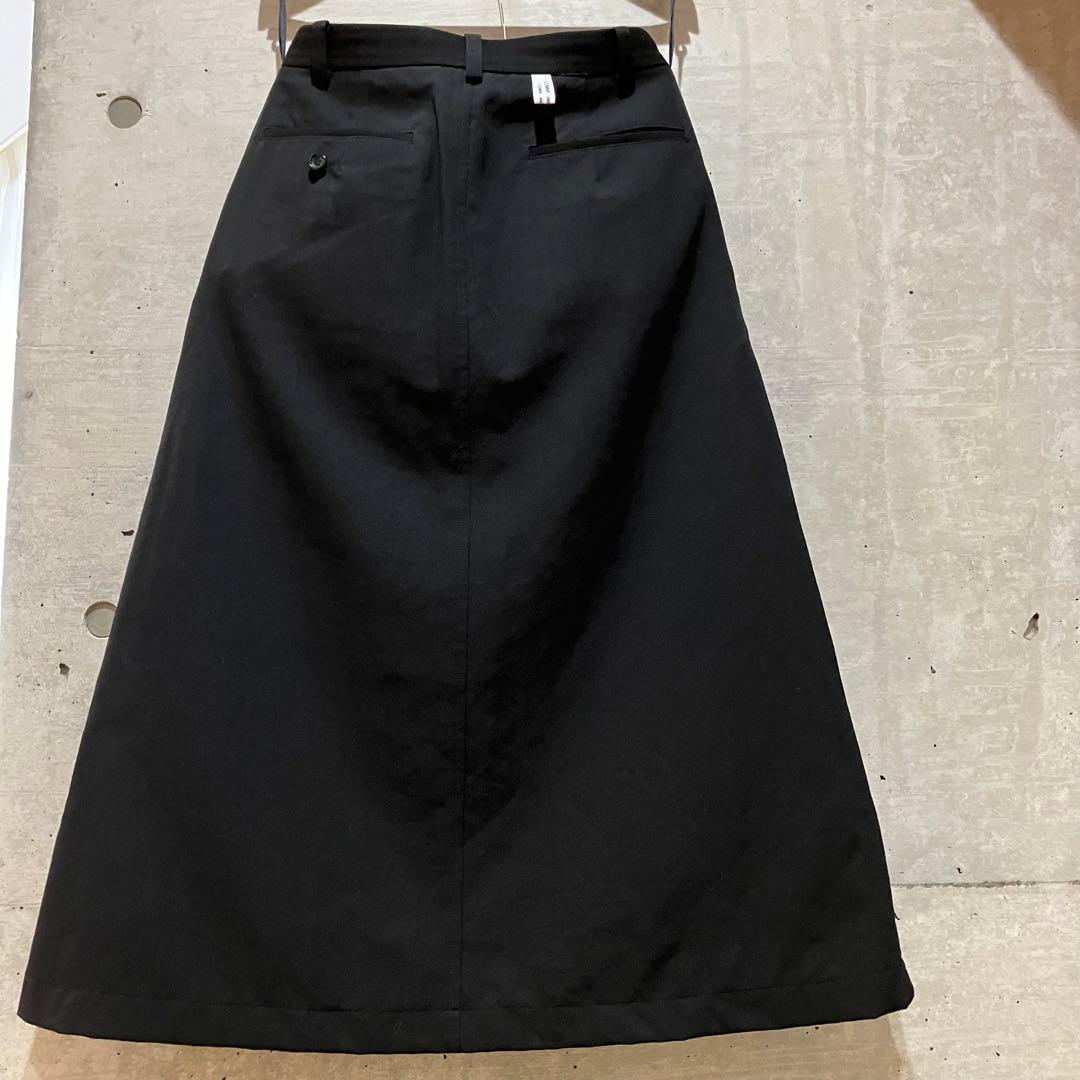 コムデギャルソン　Aライン　台形　 裏バルーンシェードスカート　形が綺麗です　黒