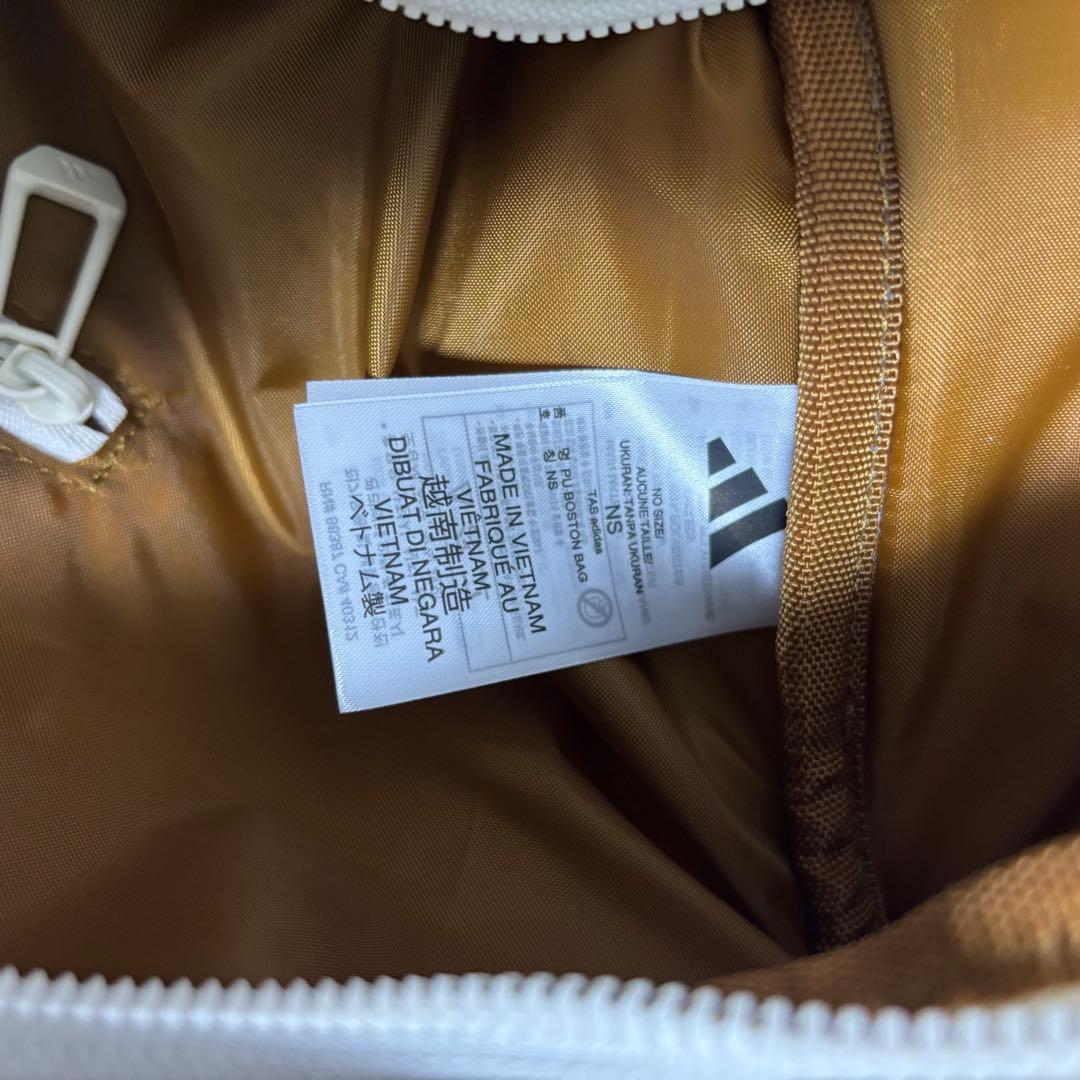 未使用adidas Golfアディダスゴルフ 合成皮革 ボストンバッグ　ベージュ