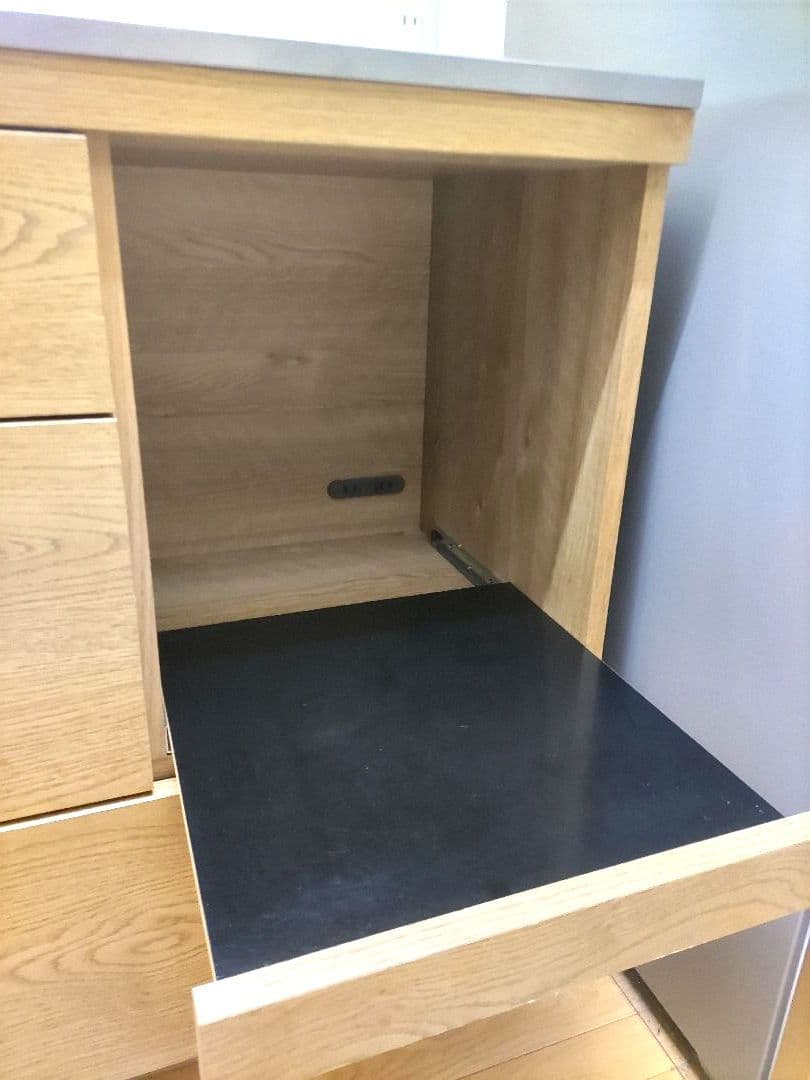 【6／20まで出品】ウニコ　木目調　食器棚　キッチンボード・キッチンカウンター