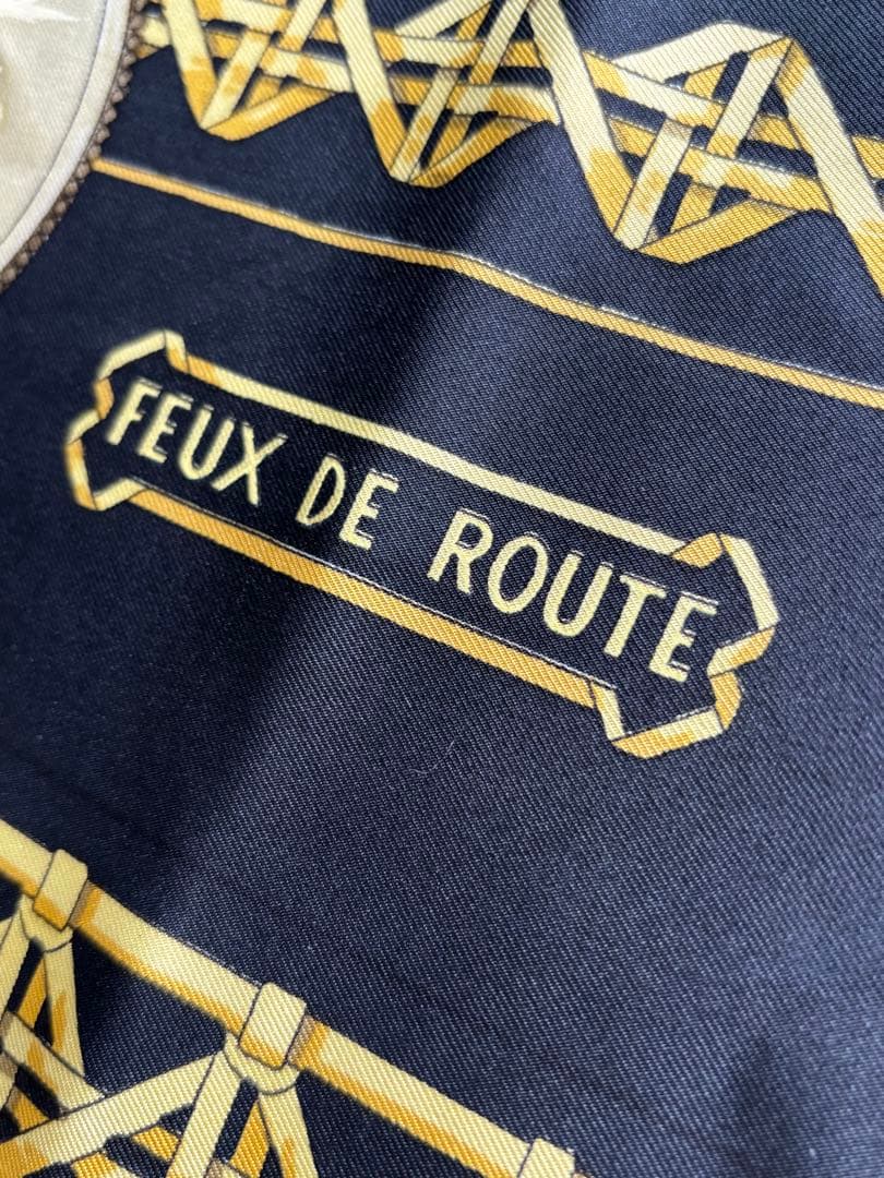 エルメス HERMES カレ90 FEUX DE ROUTE 馬車のランタン