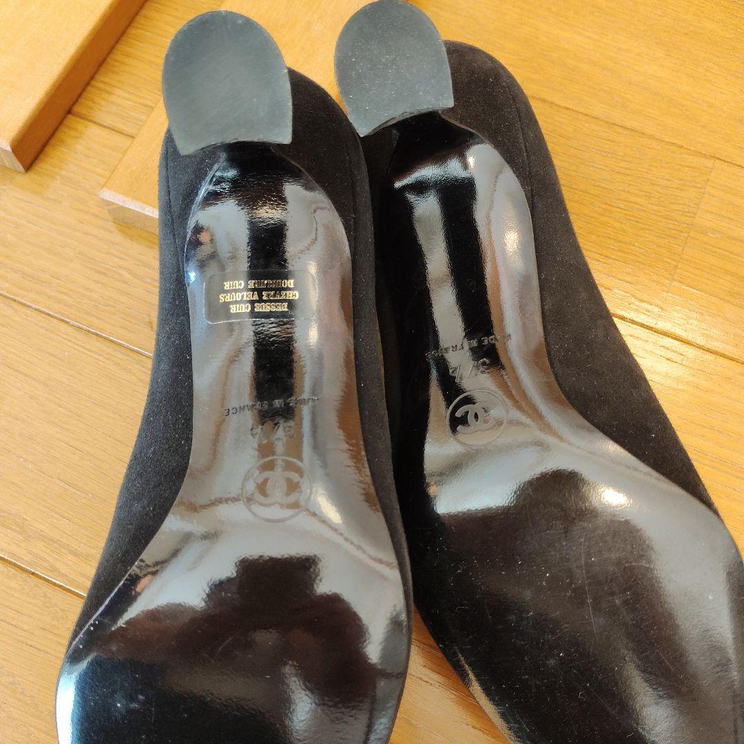 CHANEL ブラック スエード パンプス