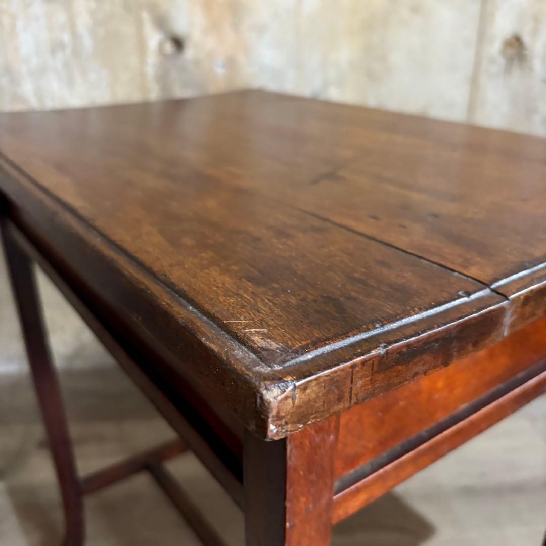 イギリス　ヴィンテージ　サイドテーブル　コーヒーテーブル　無垢材　花台