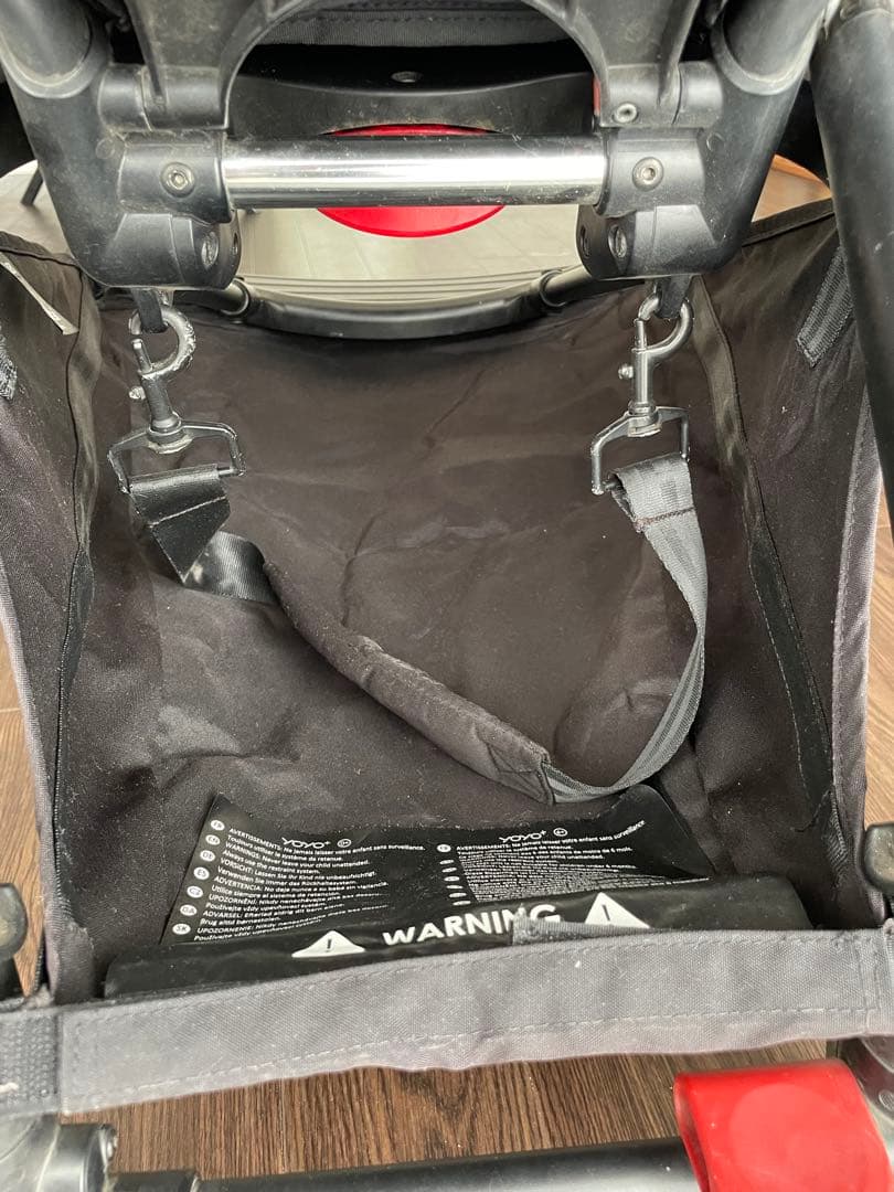 ベージュ yoyo+ 6+ ベビーカー ブラックフレーム