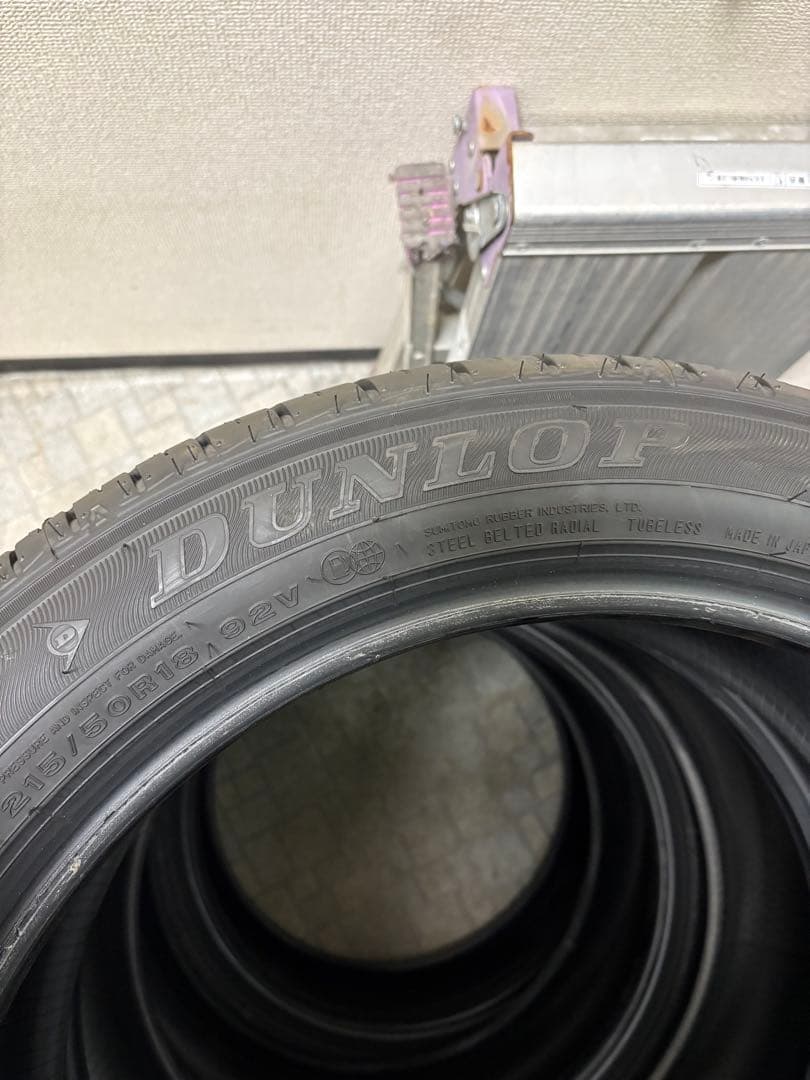 新車外し ダンロップ　タイヤ　4本セット