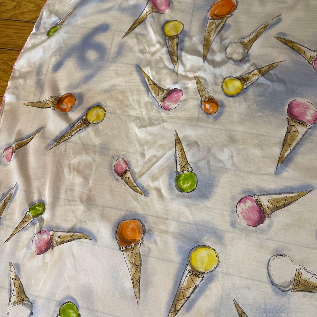 CHANEL スカーフ　85センチ シルクシフォン