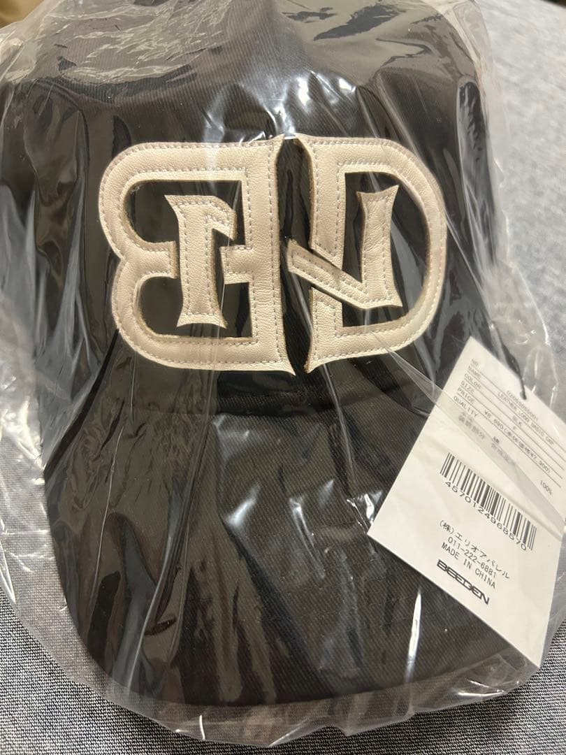 新品未使用 BEEDEN LEATHER LOGO BASIC CAP