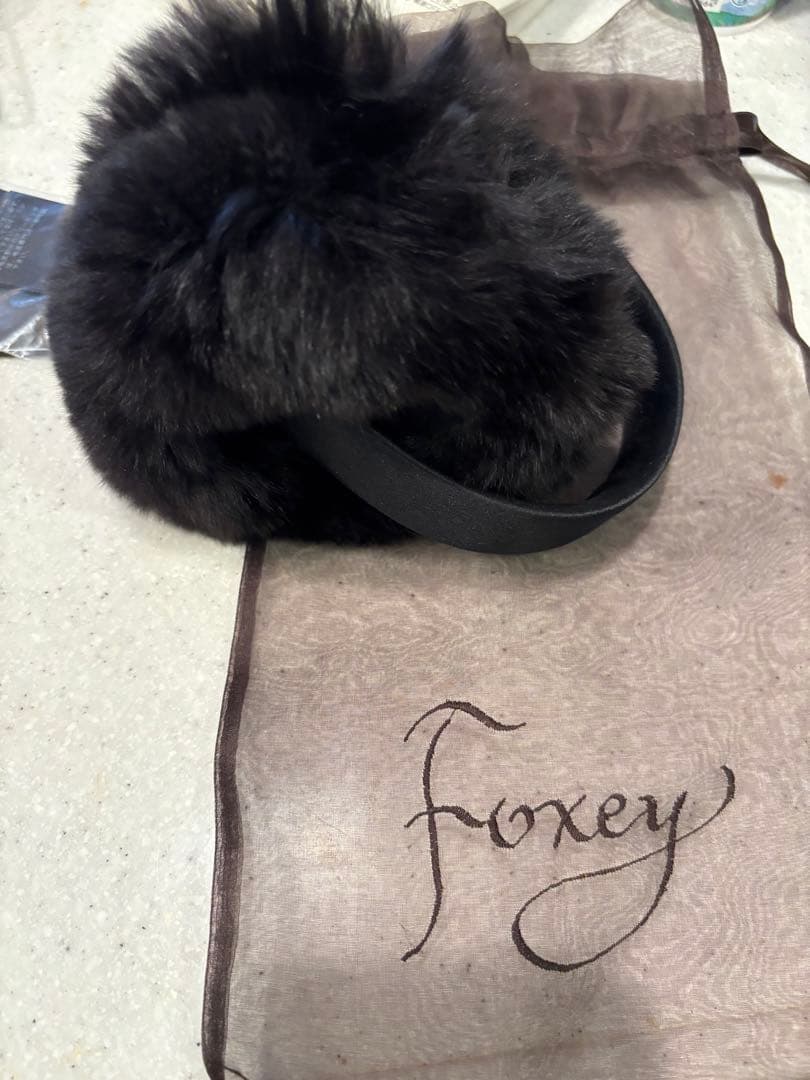 フォクシー　ファーイヤーマフラー新品未使用