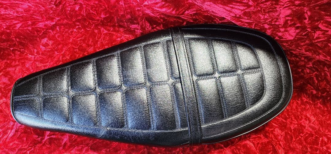 シャリー　極低　フラットシート　純正風ステッチ