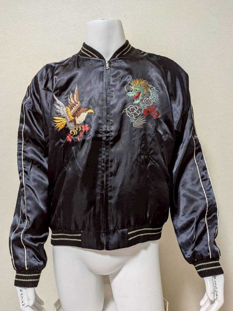黒のドラゴン刺繍スカジャン JAPAN