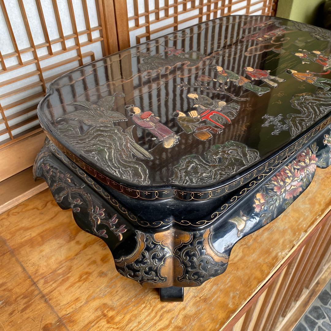 アンティーク 雑貨 日本or中国の座卓❓飾り棚❓漆塗り彫刻のような豪華な感じ。