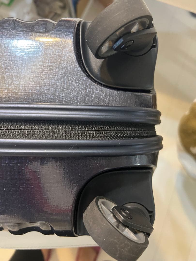 使用1回！サムソナイト　コスモライト　55 超軽量　人気のミッドナイトブルー！