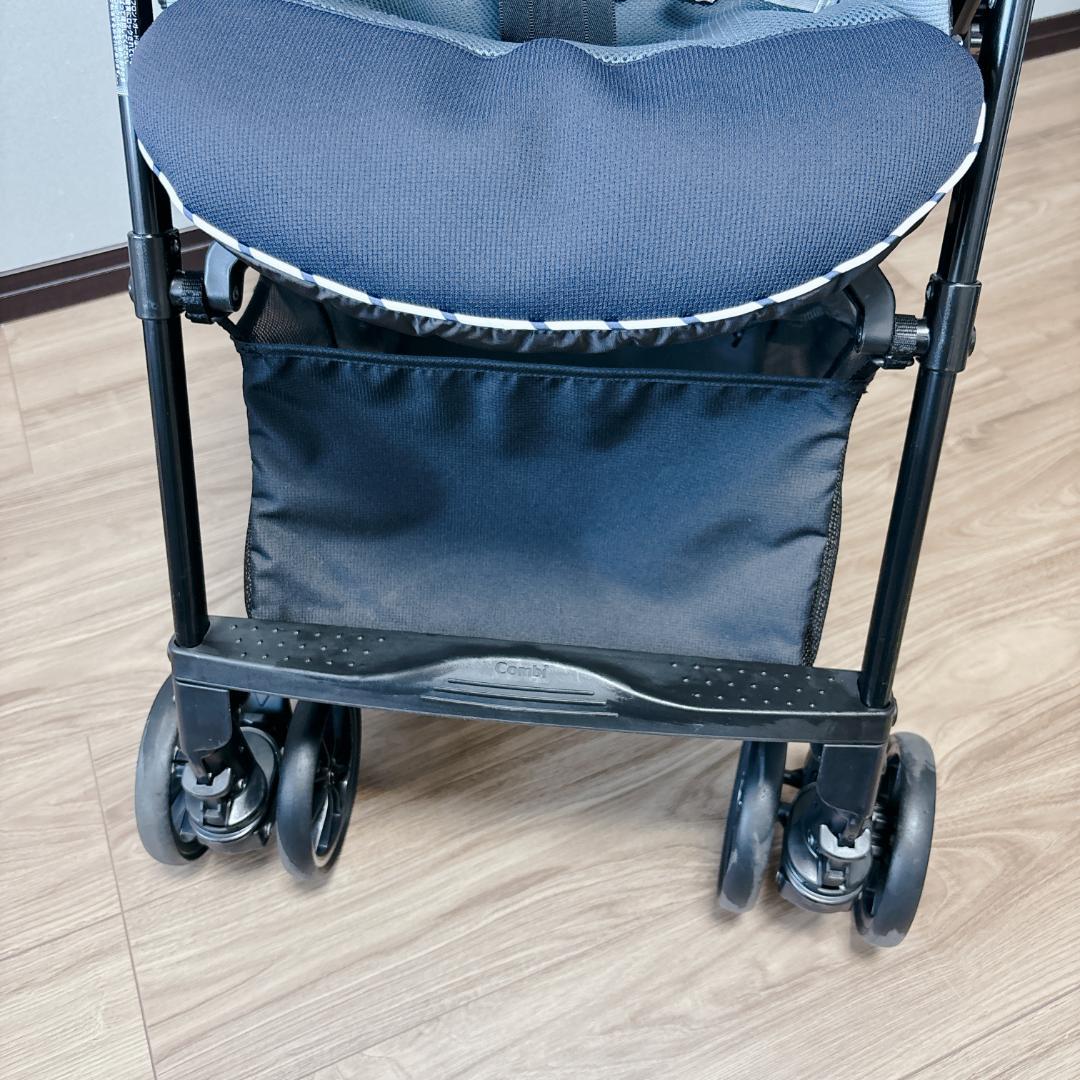 【極美品】 Combi スゴカルα 4キャス Light エッグショックHS