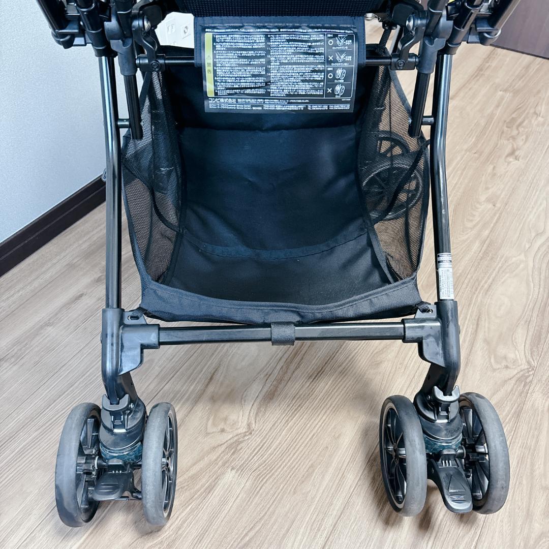 【極美品】 Combi スゴカルα 4キャス Light エッグショックHS