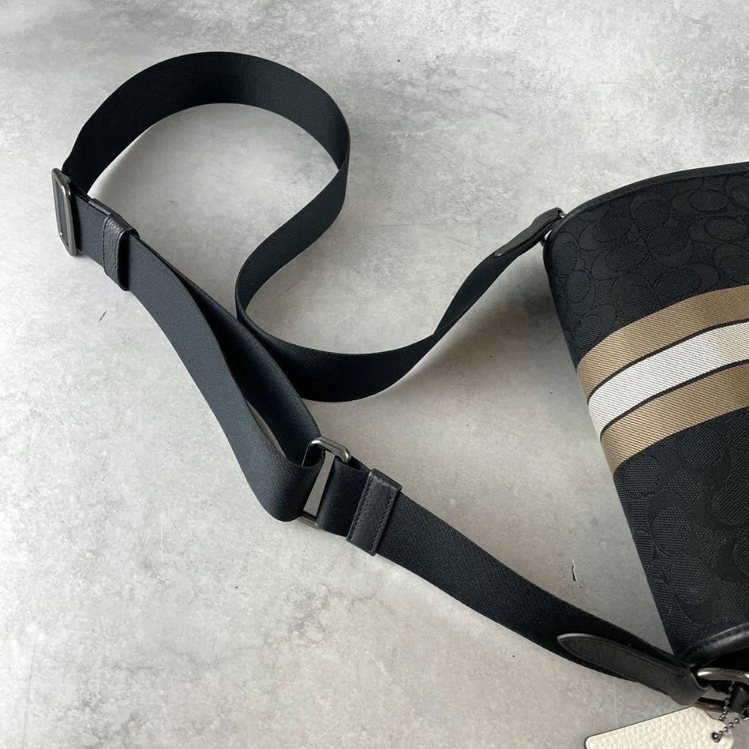 未使用級 コーチ トンプソン スモール マップバッグ ビジネス 本革 肩掛け 黒