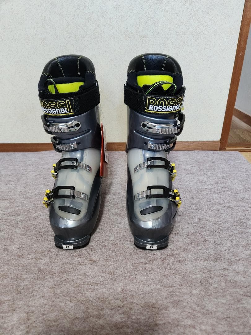 ロシニョールスキーブーツ