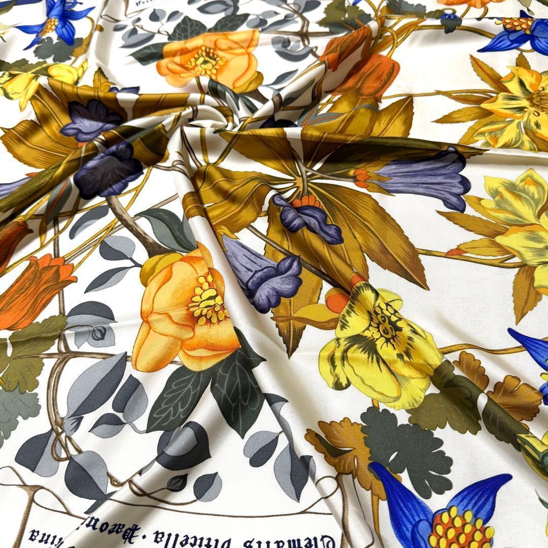 エルメス HERMES スカーフ　カレ90 ヘラスの花　【クリーニング済み】