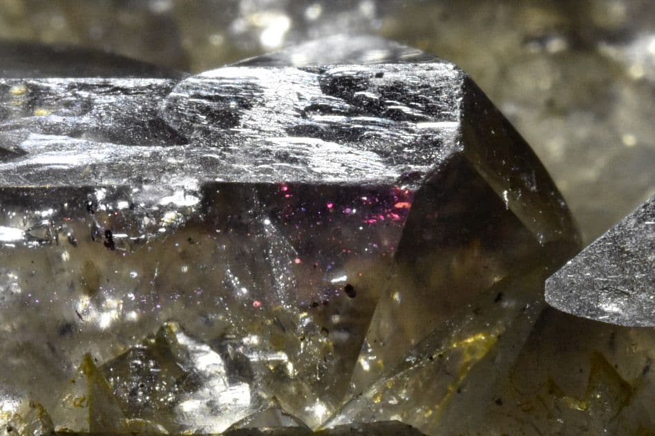 インド タミル・ナードゥ カルール産 ピンクファイヤークォーツ ジャガレータイプ