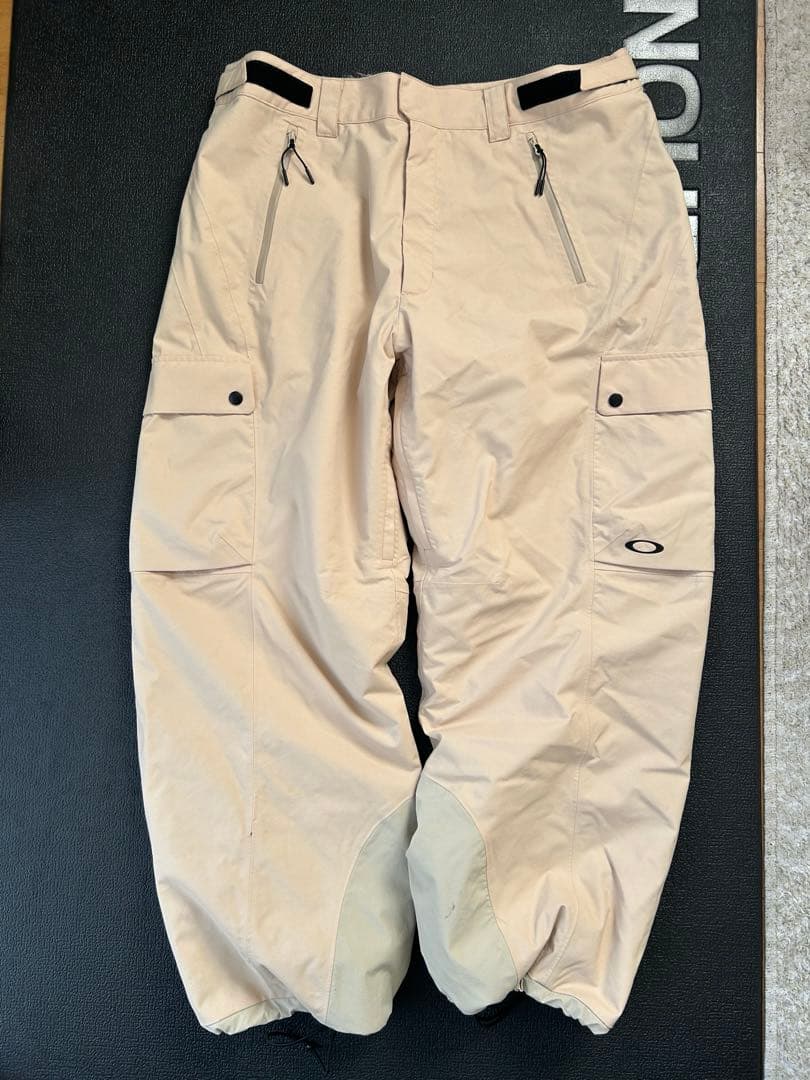 Oakley スノーボードパンツ ベージュ