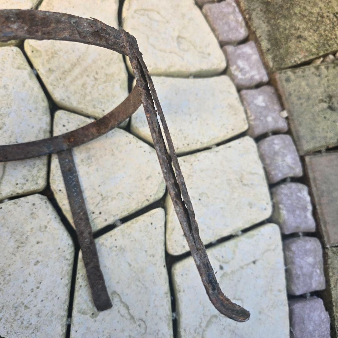 28年ぐらい前の耳付きアンフォラ壺鉢とオリジナルアイアンスタンドになります໒꒱·