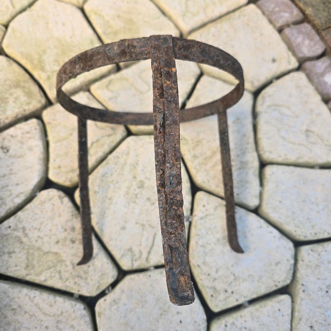 28年ぐらい前の耳付きアンフォラ壺鉢とオリジナルアイアンスタンドになります໒꒱·