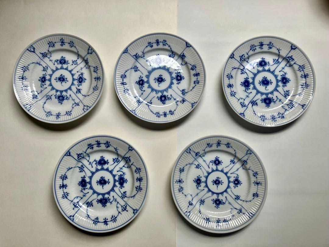 さ*ら様 ロイヤルコペンハーゲン　ブルーフルーテッド プレイン 19cm皿　5枚