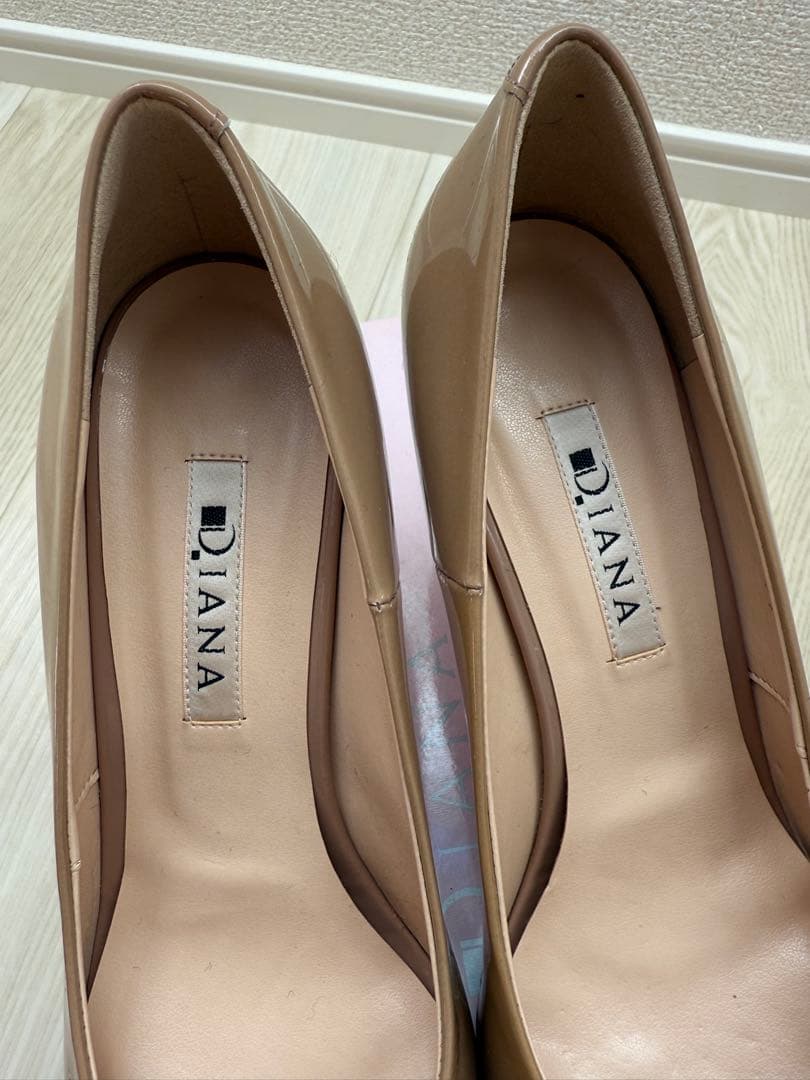 【美品】DIANA ポインテッドトゥ ハイヒール