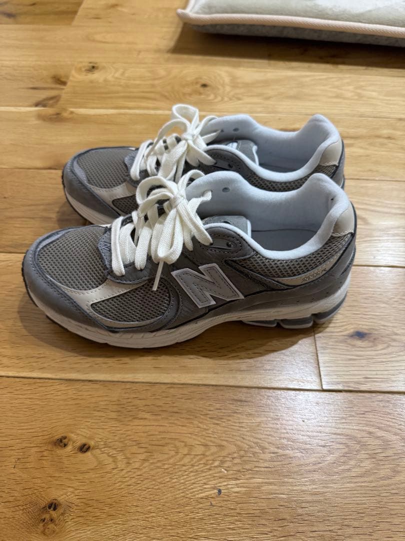 美品　new balance 2002r 24㎝