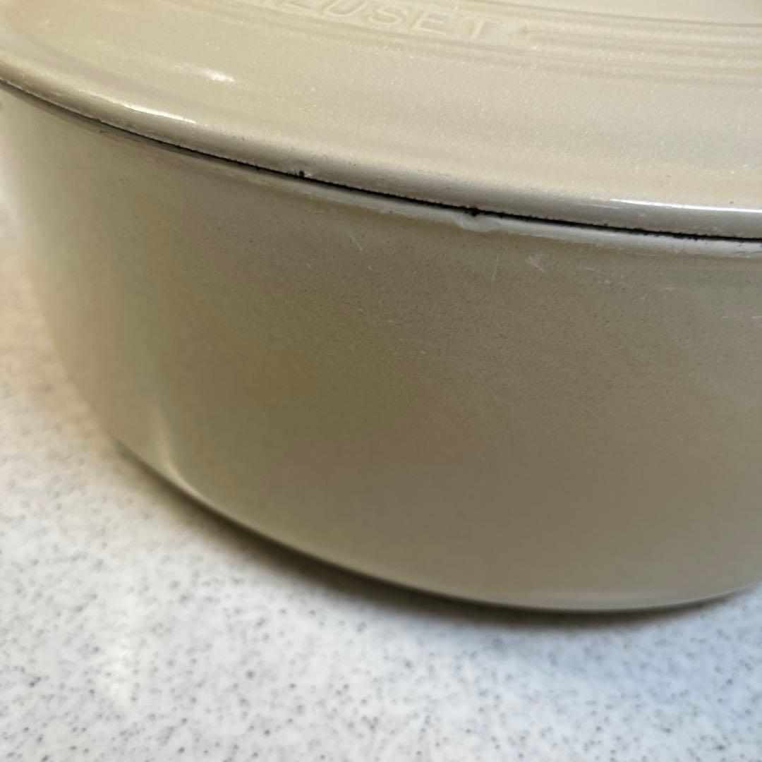 ル・クルーゼ　ベージュ　オーバル 27センチ　琺瑯両手鍋