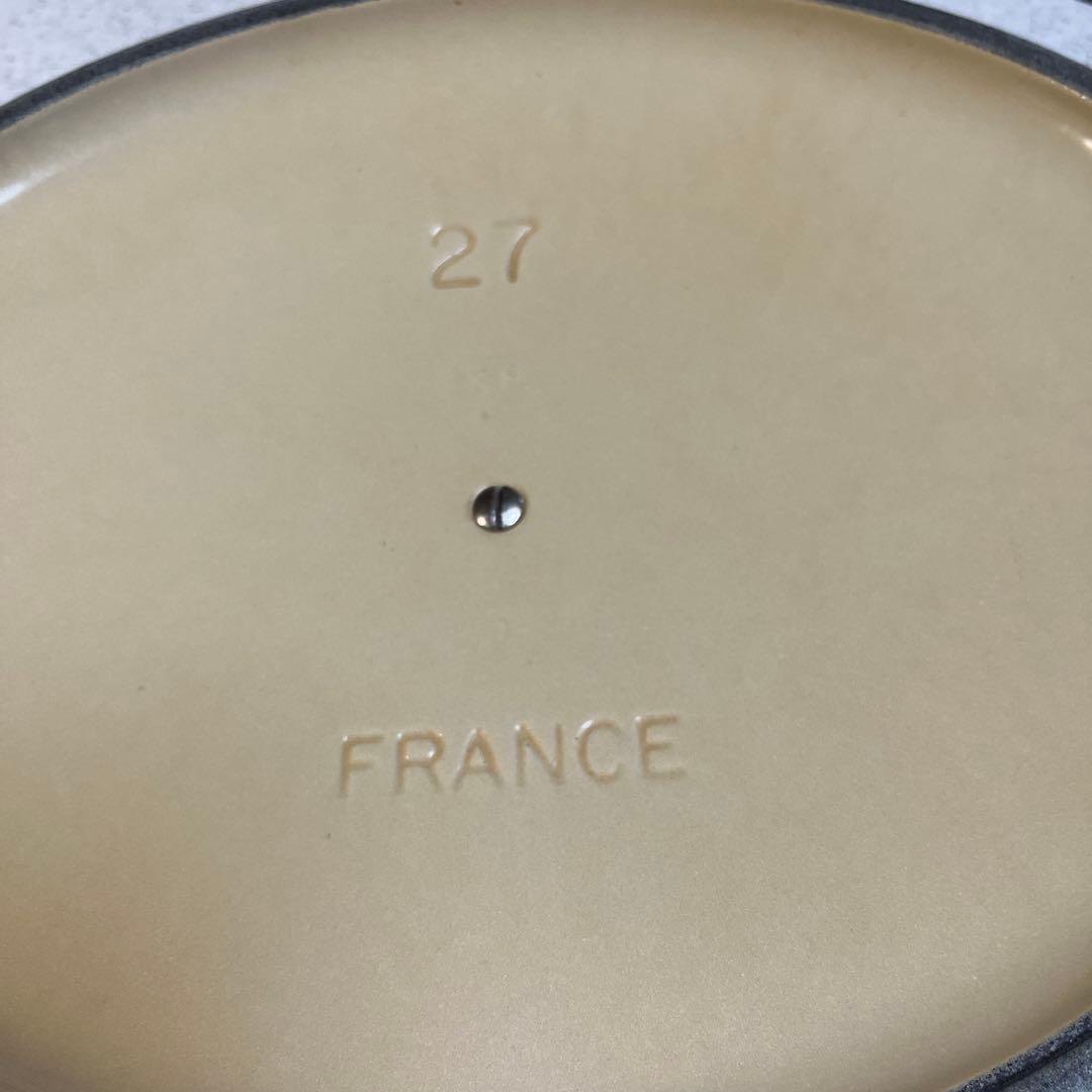 ル・クルーゼ　ベージュ　オーバル 27センチ　琺瑯両手鍋