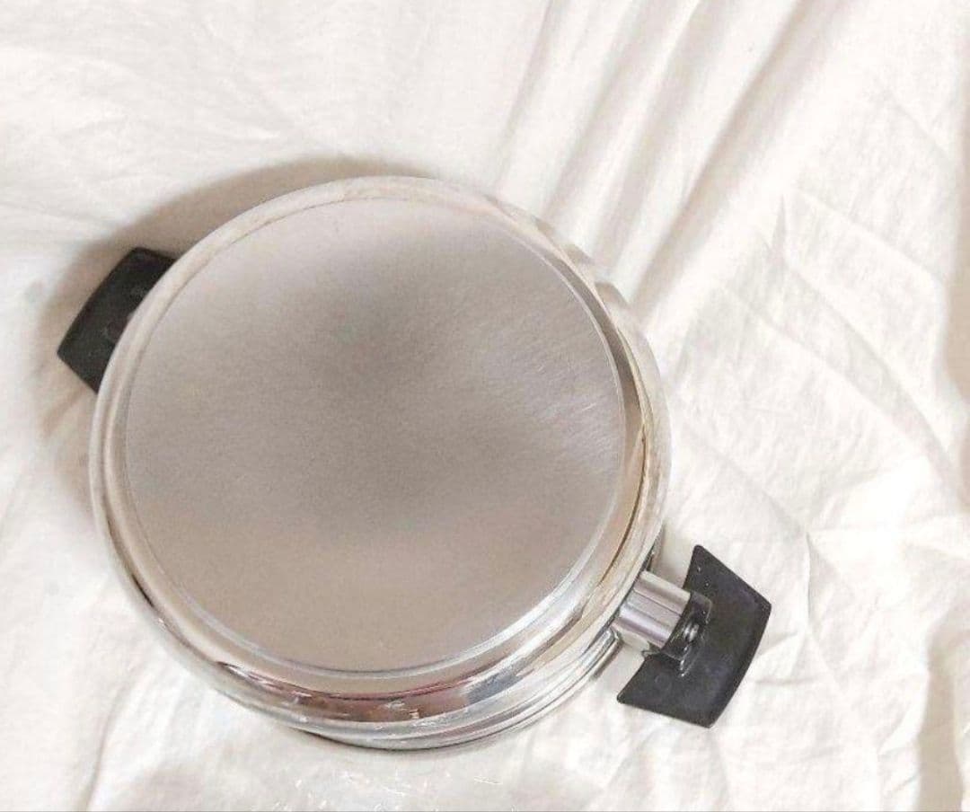 　queen 超美品 IH対応品　ロイヤルクイーン 2QT　蓋付き@