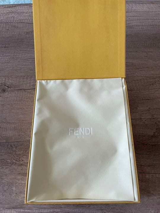 FENDI  エフイズフェンディネックレス