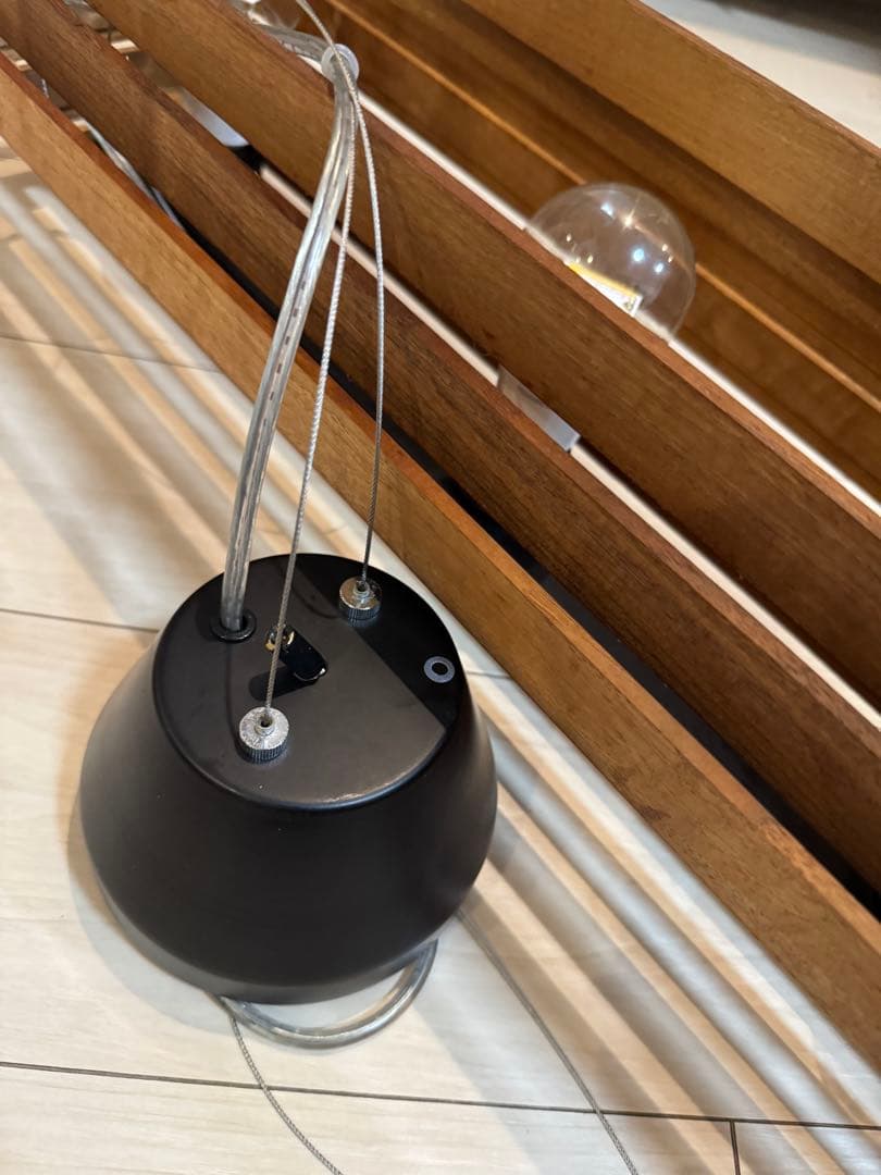 APROZOHMUのウッドペンダントライト3灯