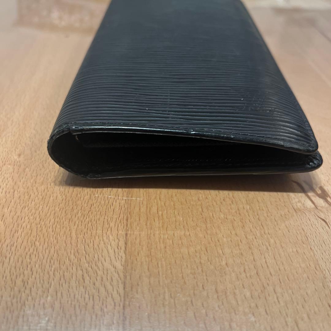 ルイヴィトン　エピ　ポルトフォイユ　プラザ　長財布　ノワール　黒
