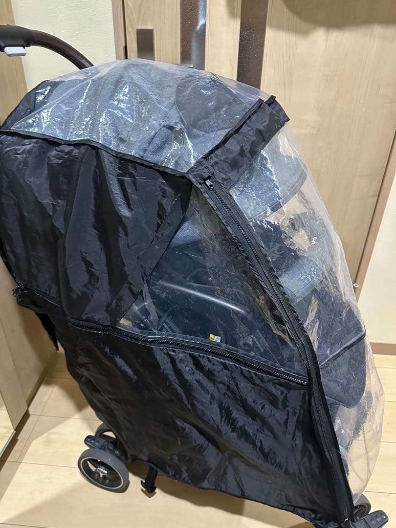 アップリカ ラクーナクッション フリー プラス ネイビー　2023年製