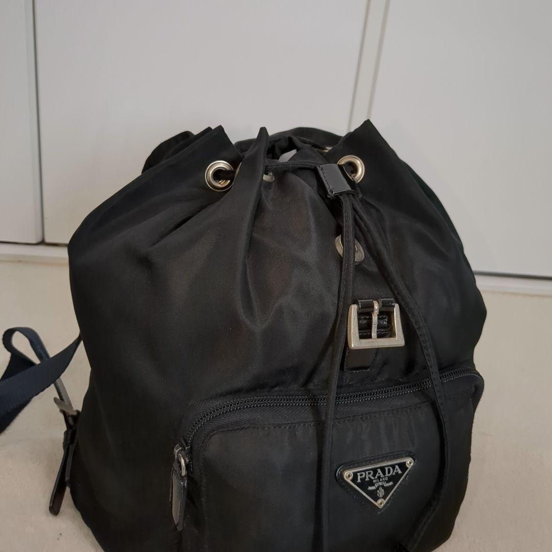 美品 PRADA リュック ブラック 三角ロゴ テスートナイロン レザー