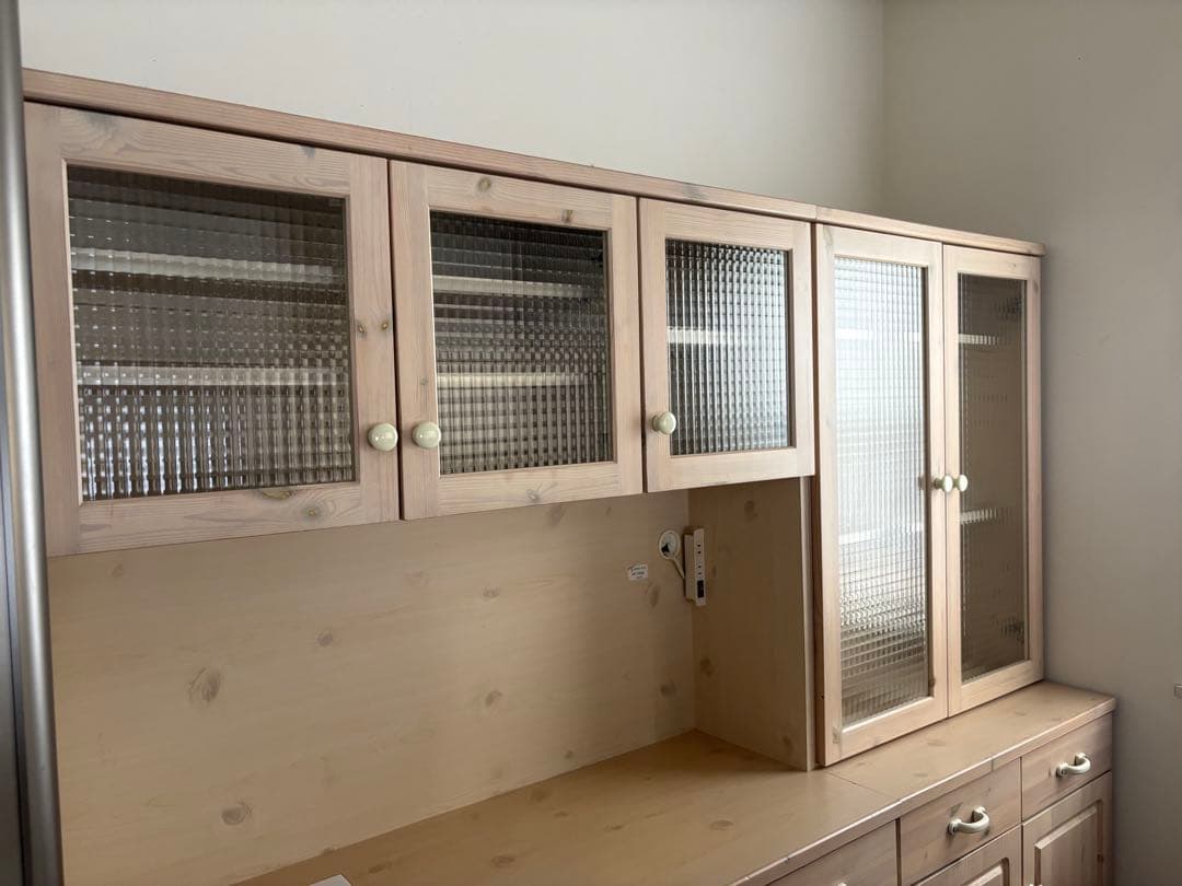 [左側］北欧パイン無垢材 フレンチカントリー 食器棚 カップボード たのメル便