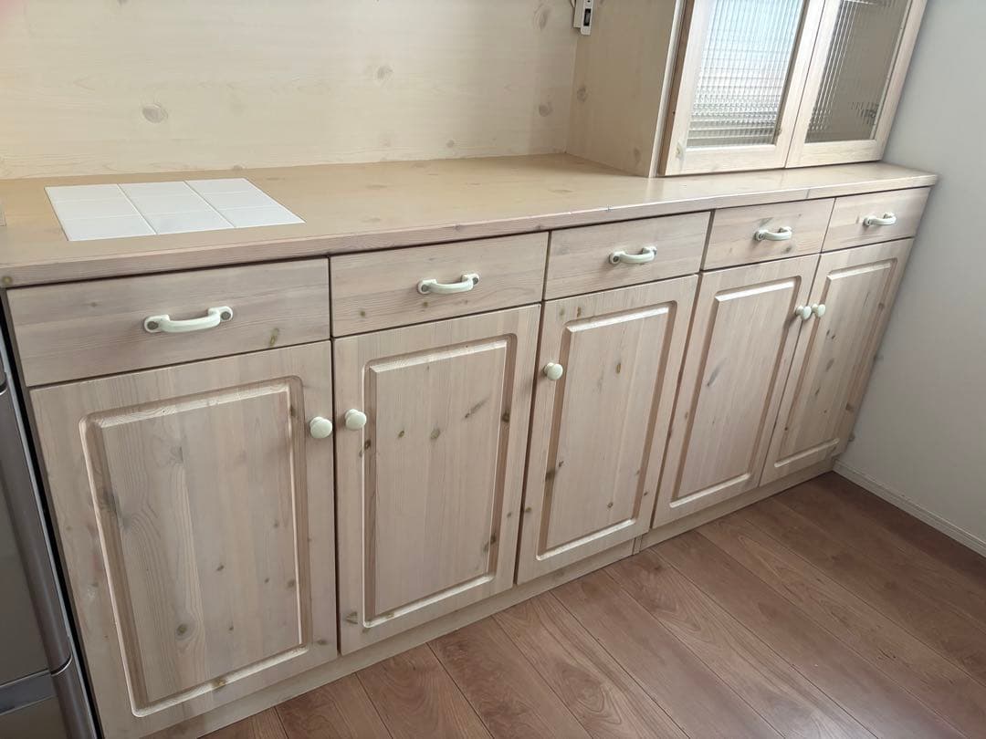 [左側］北欧パイン無垢材 フレンチカントリー 食器棚 カップボード たのメル便