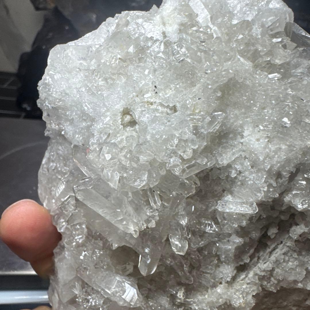 お値打ち　高品質　ブラジル産　水晶クラスター　透明度あり