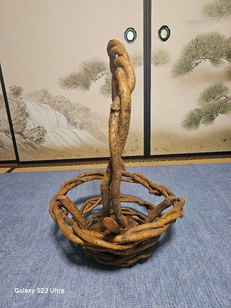 特大　ナチュラルブラウン編み込みカゴ　ツル編み