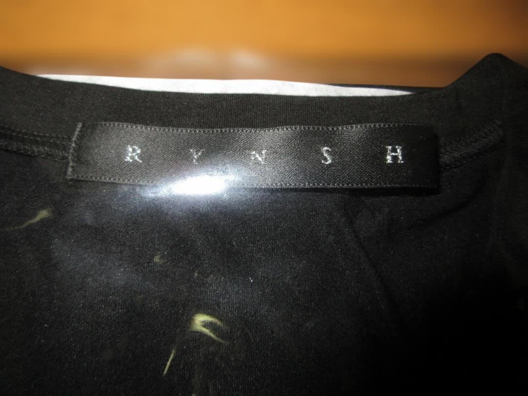 トップス RYNSHU T-shirt (unisex)
